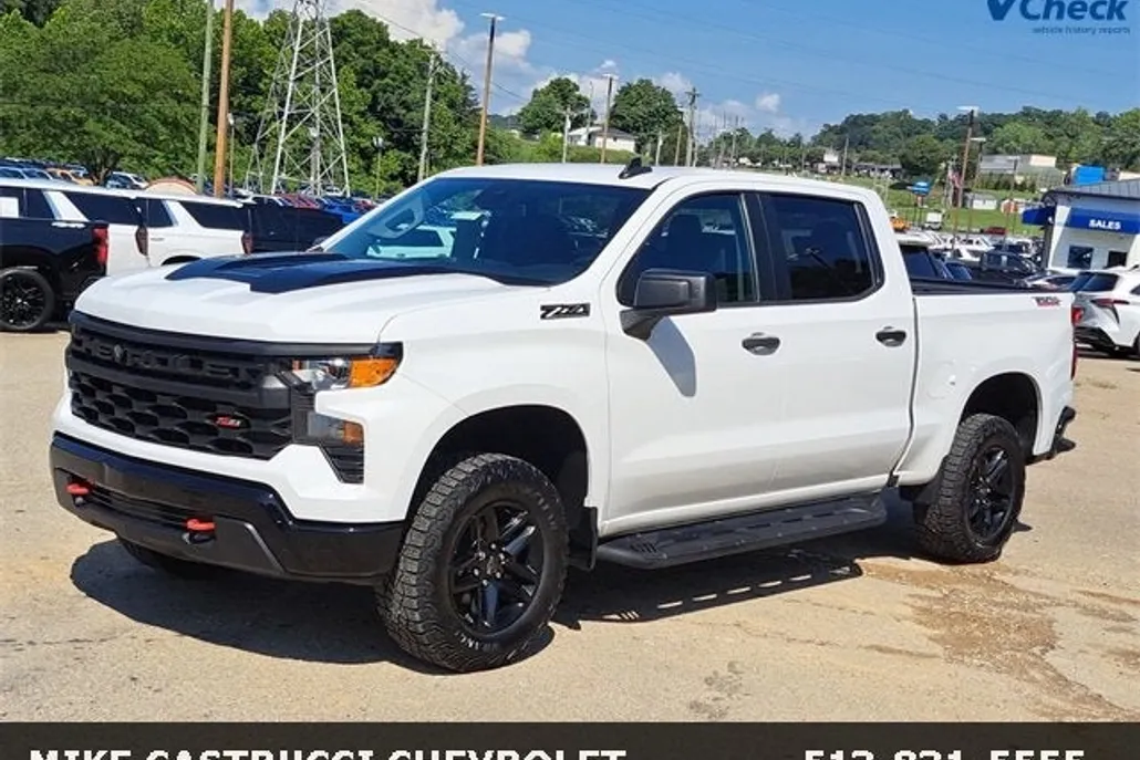 2023 Chevrolet Silverado 1500 Custom Trail Boss photo 1