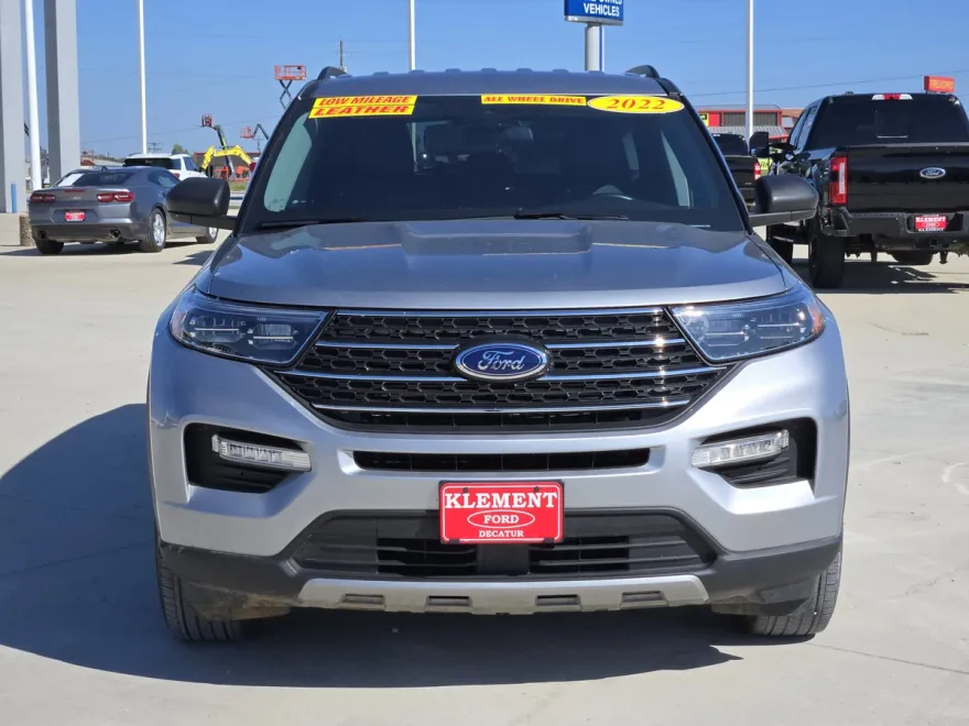 2022 Ford Explorer XLT photo 1