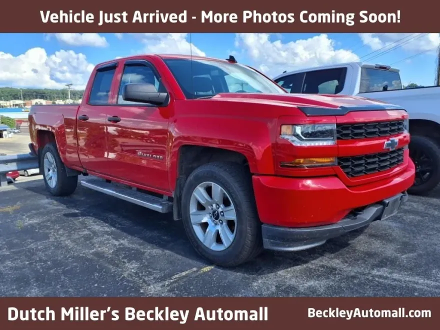 2019 Chevrolet Silverado 1500 Custom photo 1