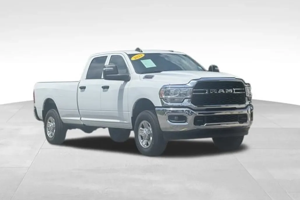 2023 Ram 2500 Tradesman photo 1