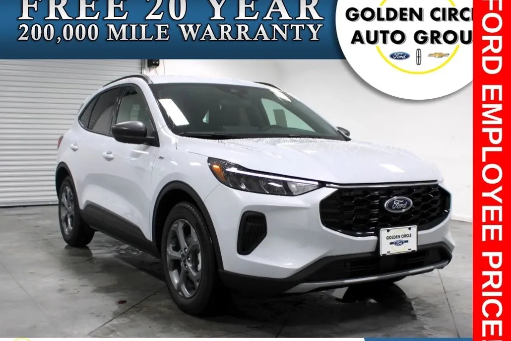 2025 Ford Escape ST-Line photo 1