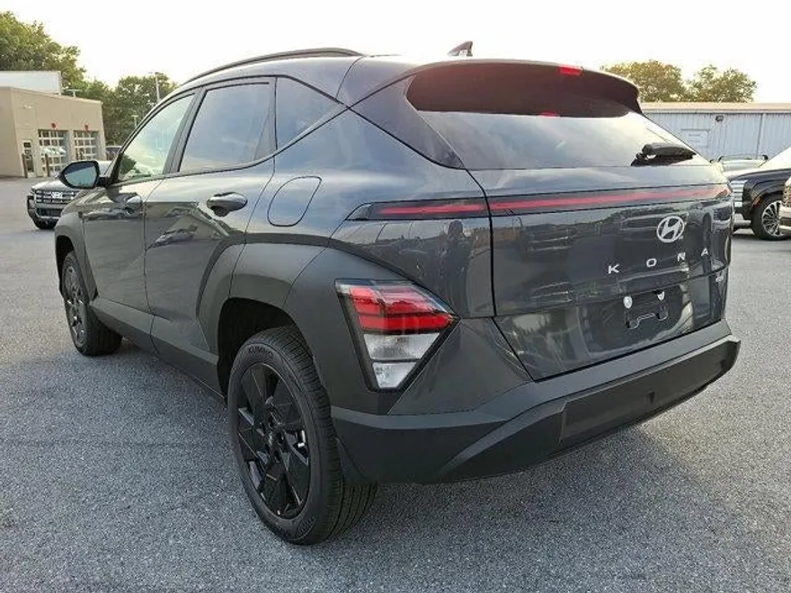 2026 Hyundai Kona SEL photo 1