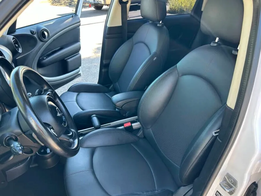 2013 Mini Countryman S photo 1