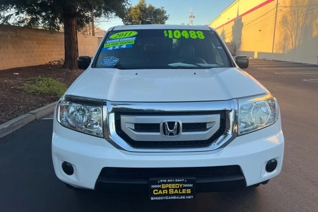 2011 Honda Pilot LX photo 1