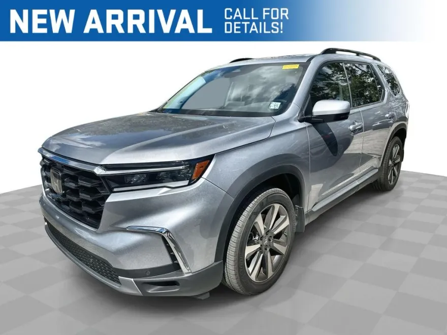 2024 Honda Pilot Touring photo 1