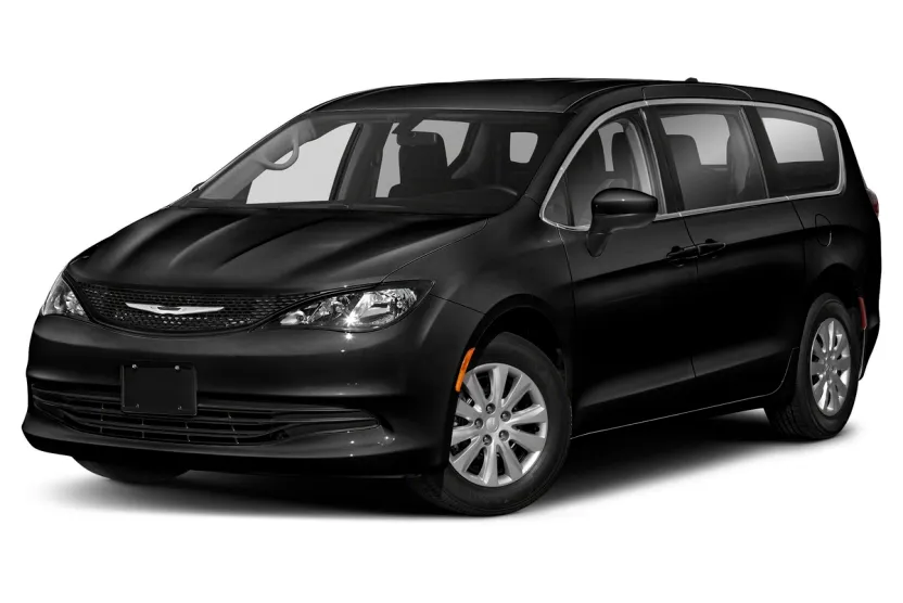 2021 Chrysler Voyager LXi photo 1