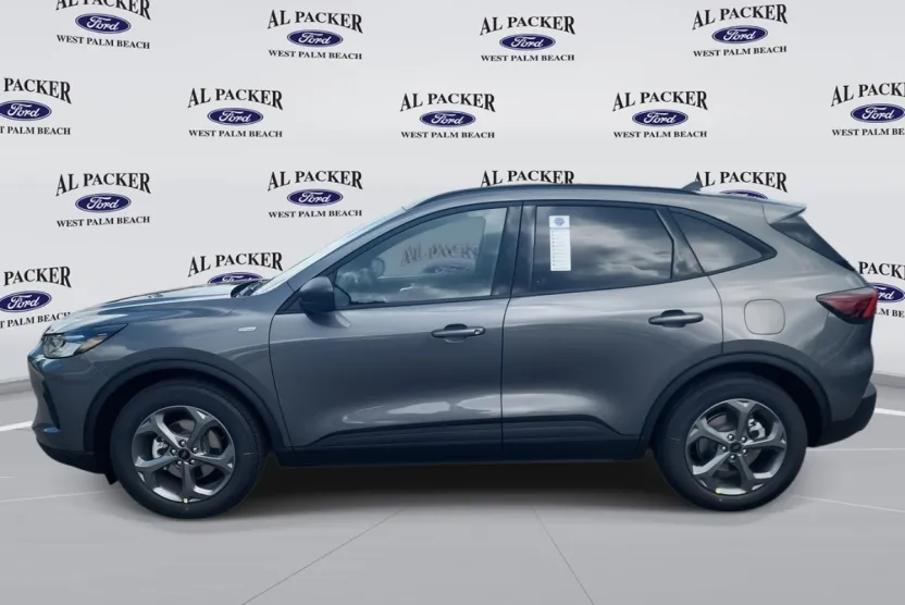 2026 Ford Escape ST-Line photo 1