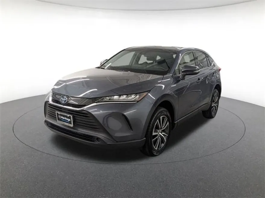 2021 Toyota Venza LE photo 1