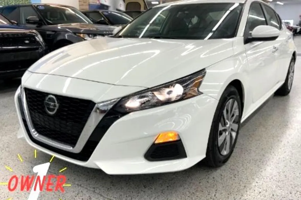 2022 Nissan Altima 2.5 S photo 1