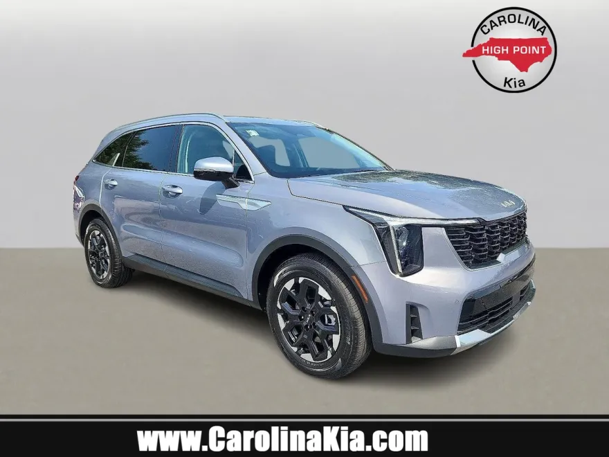 2025 Kia Sorento S photo 1