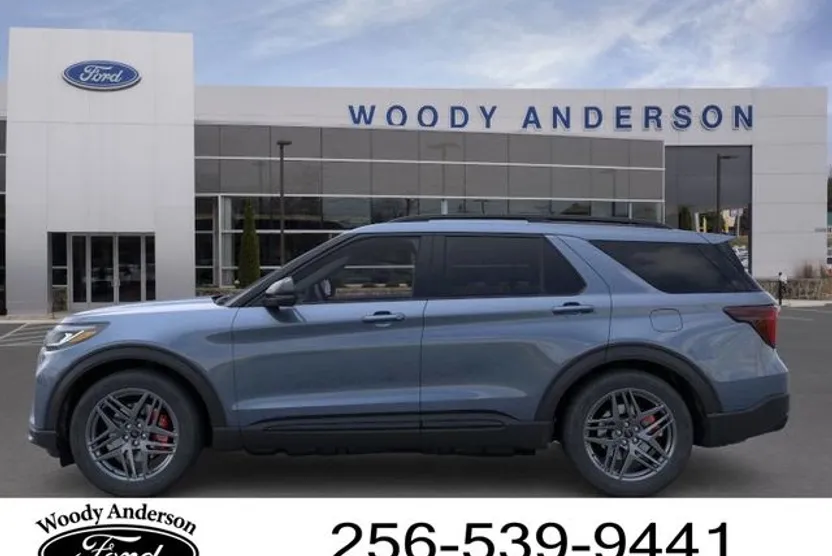 2025 Ford Explorer ST photo 1