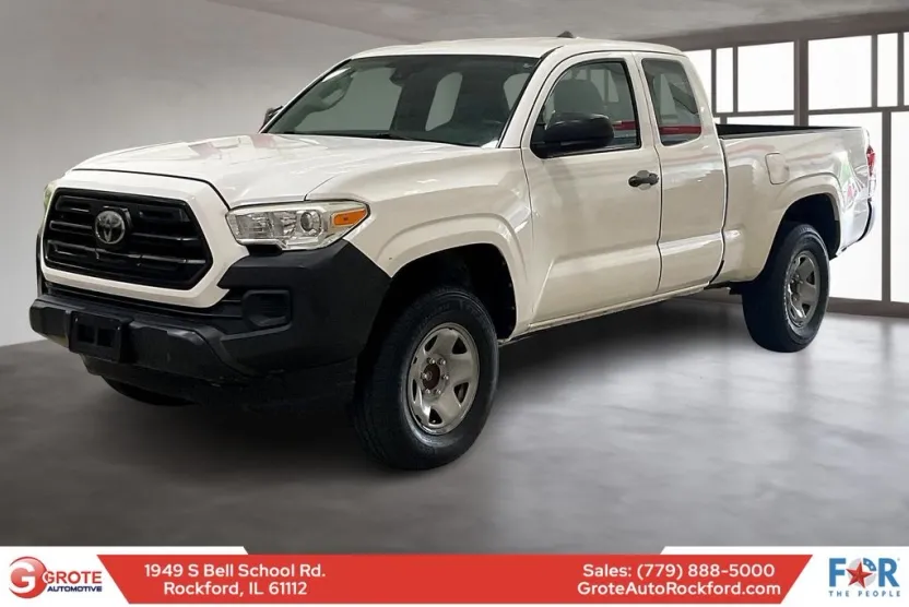 2018 Toyota Tacoma SR5 photo 1