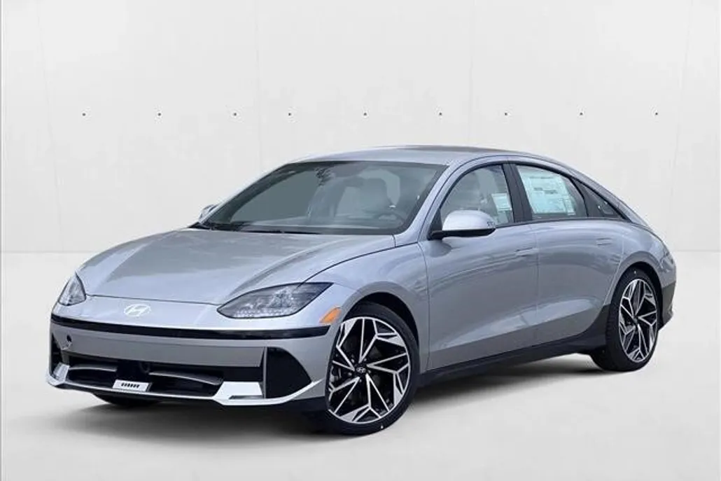 2025 Hyundai Ioniq 6 SEL photo 1