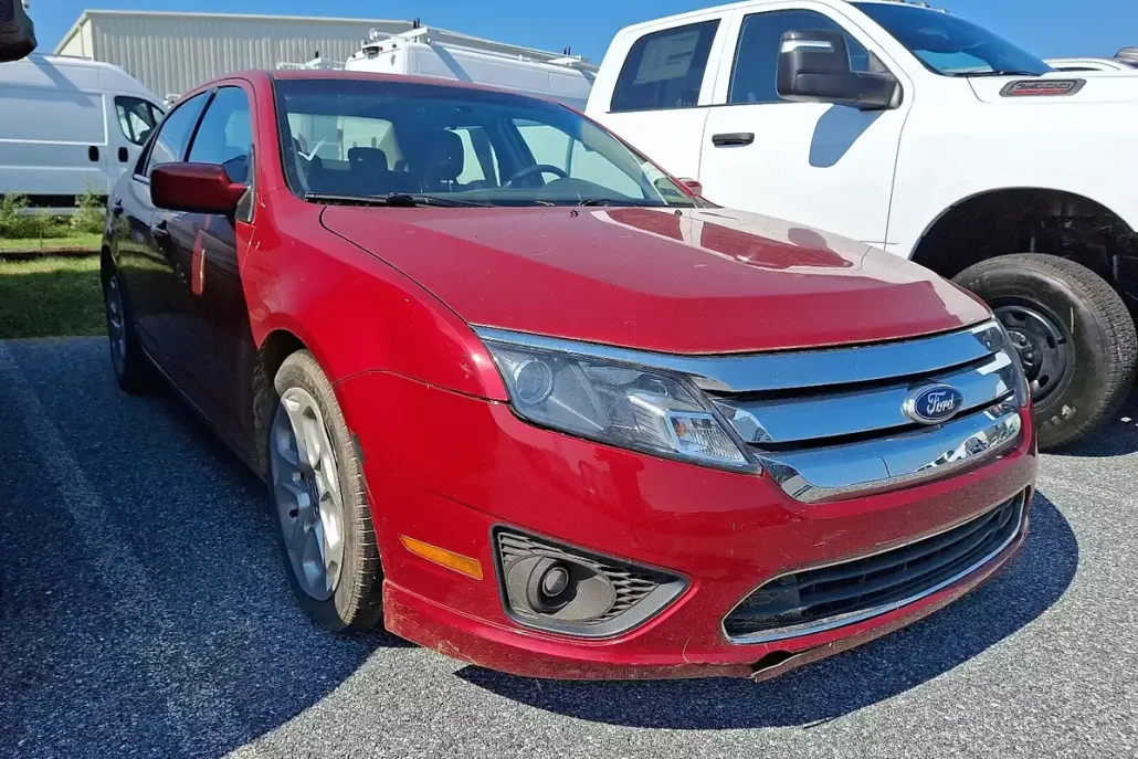 2010 Ford Fusion SE photo 1
