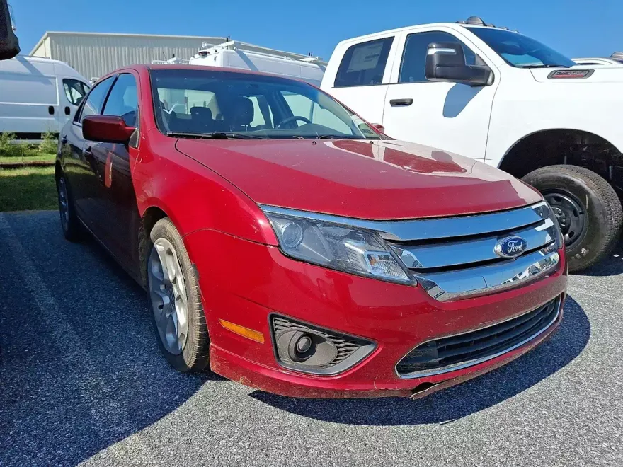 2010 Ford Fusion SE photo 1