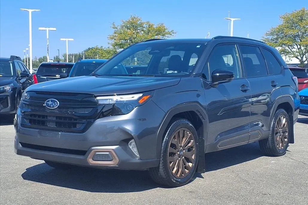 2025 Subaru Forester Sport photo 1