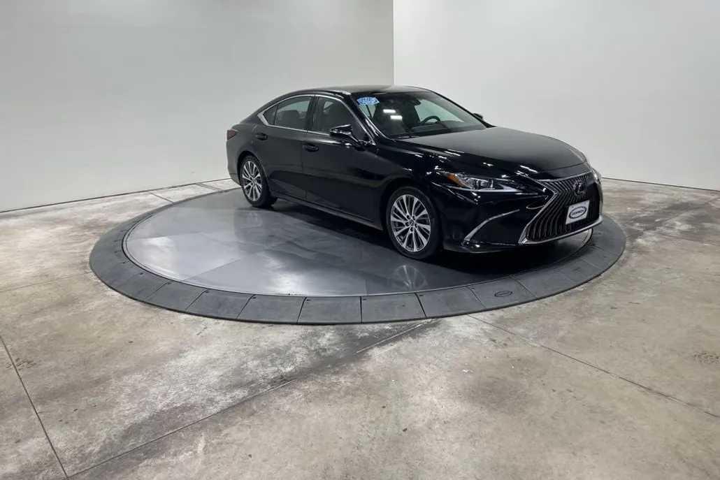 2019 Lexus ES 350 photo 1