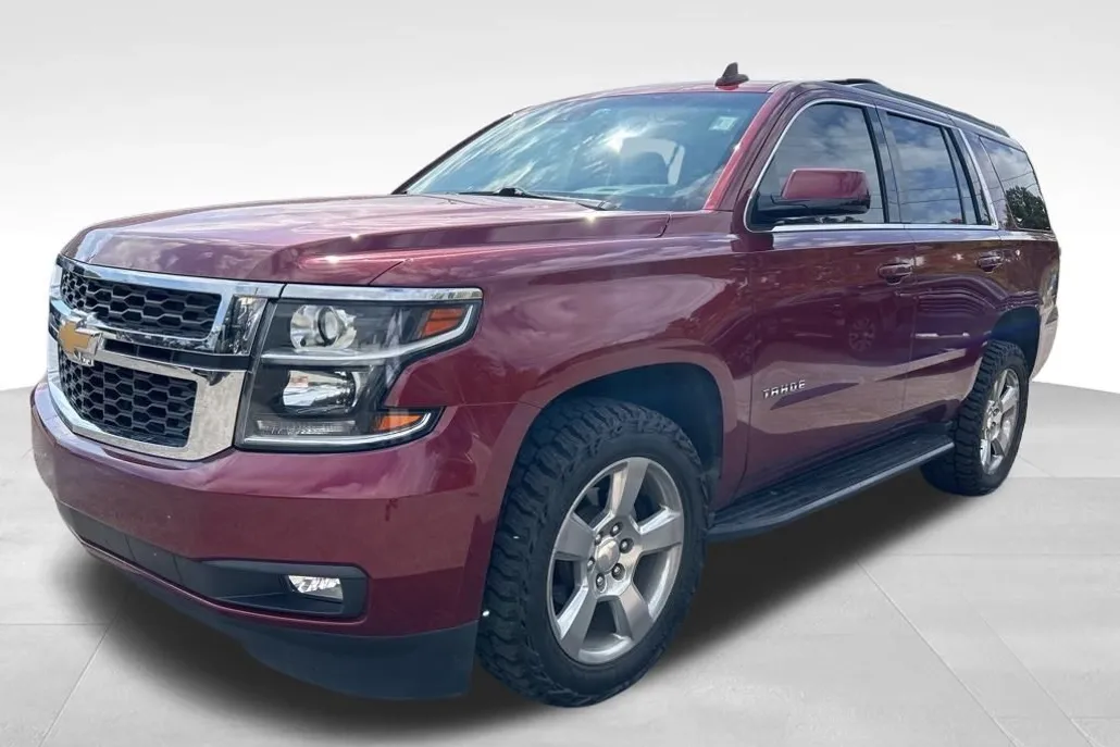 2018 Chevrolet Tahoe LT photo 1