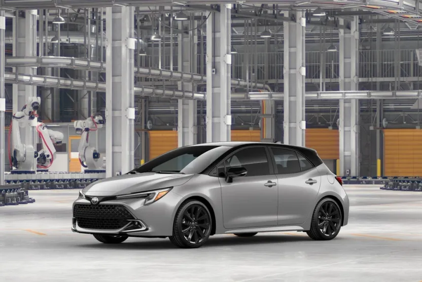2025 Toyota Corolla XSE photo 1