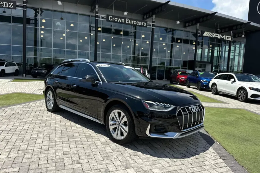 2023 Audi A4 Allroad Prestige 45 TFSI Quattro photo 1