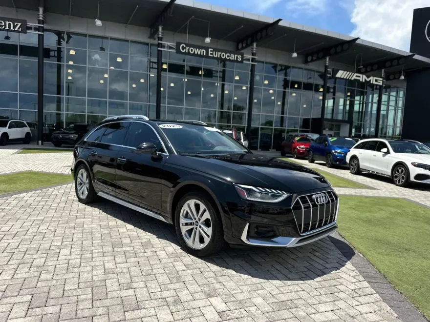 2023 Audi A4 Allroad Prestige 45 TFSI Quattro photo 1