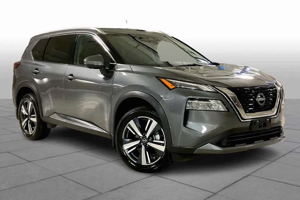 2023 Nissan Rogue SL photo 1