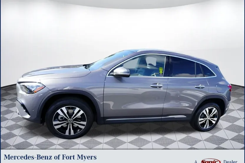 2025 Mercedes Benz GLA 250 photo 1