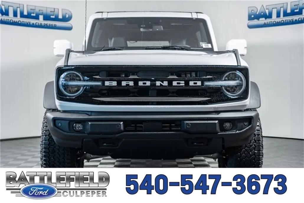 2025 Ford Bronco Outer Banks photo 1