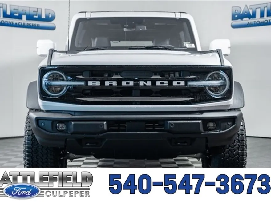 2025 Ford Bronco Outer Banks photo 1