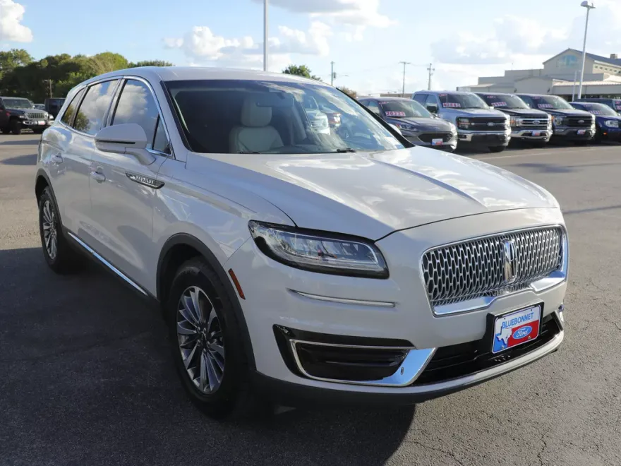 2020 Lincoln Nautilus Standard photo 1