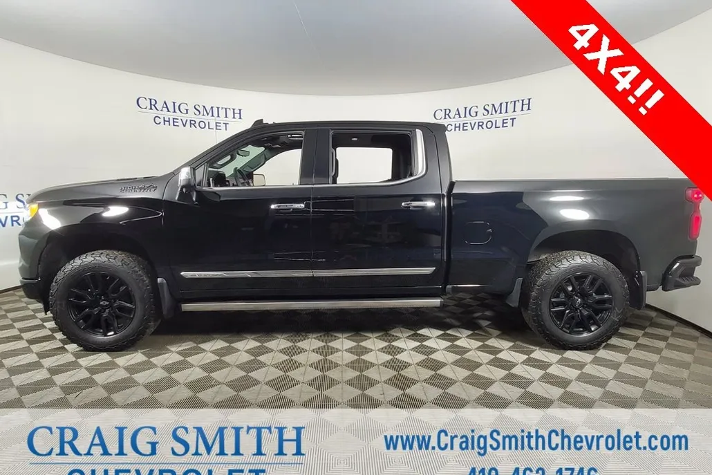 2023 Chevrolet Silverado 1500 High Country photo 1