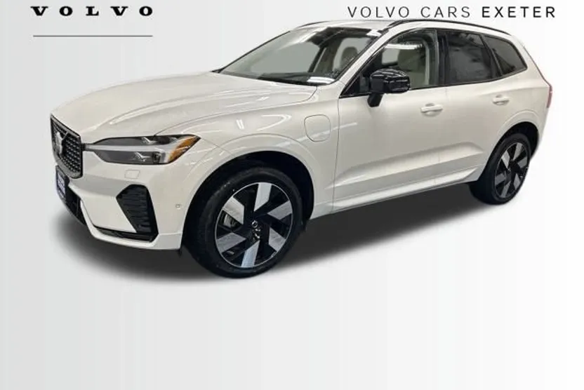 2025 Volvo XC60 Hybrid T8 Plus photo 1