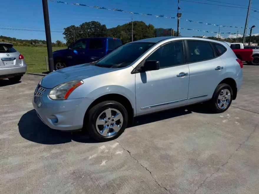 2013 Nissan Rogue S photo 1