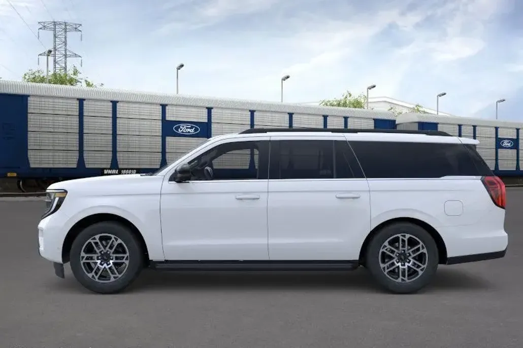 2025 Ford Expedition MAX photo 1