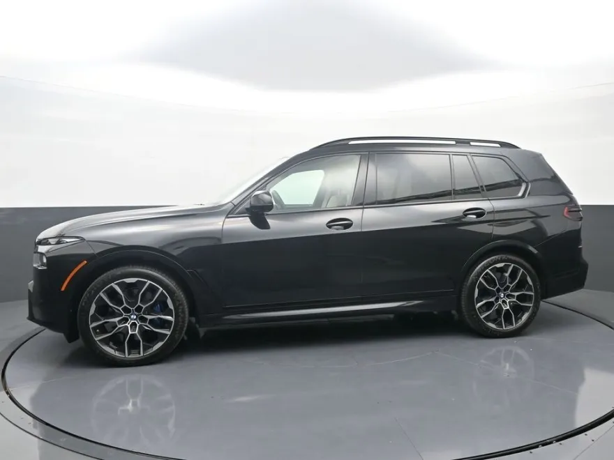 2025 Bmw X7 M60i photo 1