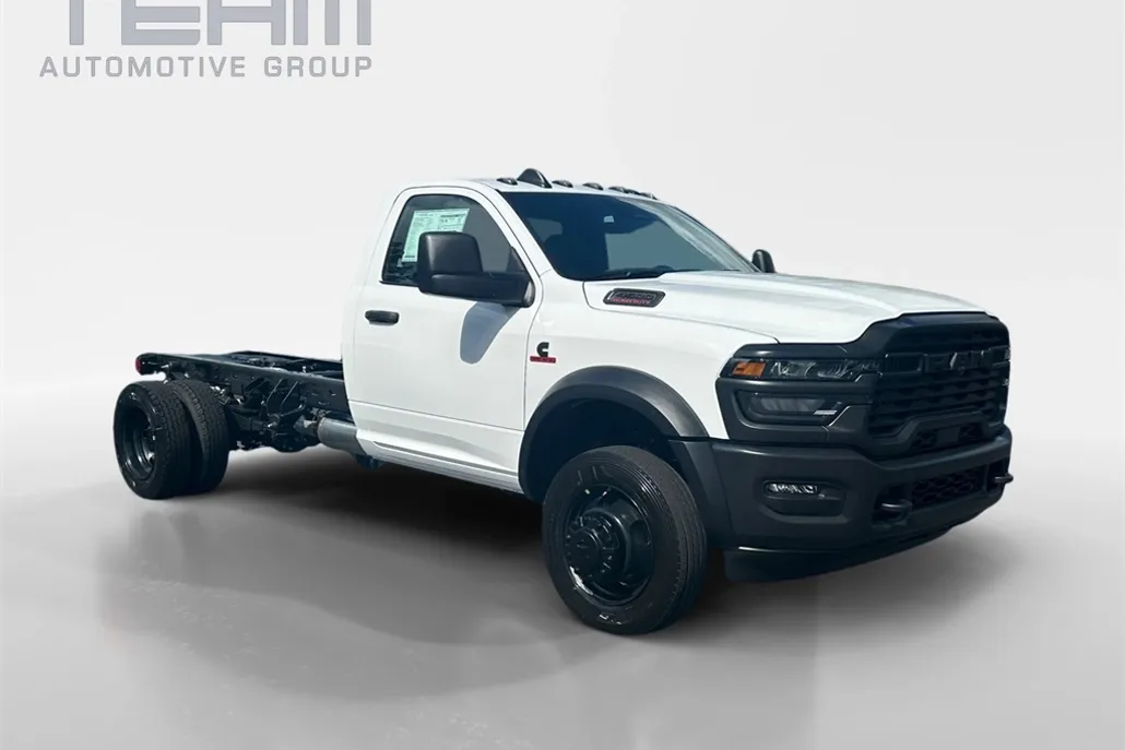2025 Ram 4500 Tradesman photo 1