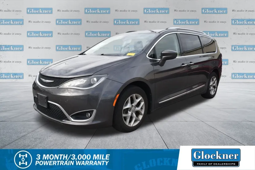 2018 Chrysler Pacifica Touring Plus photo 1
