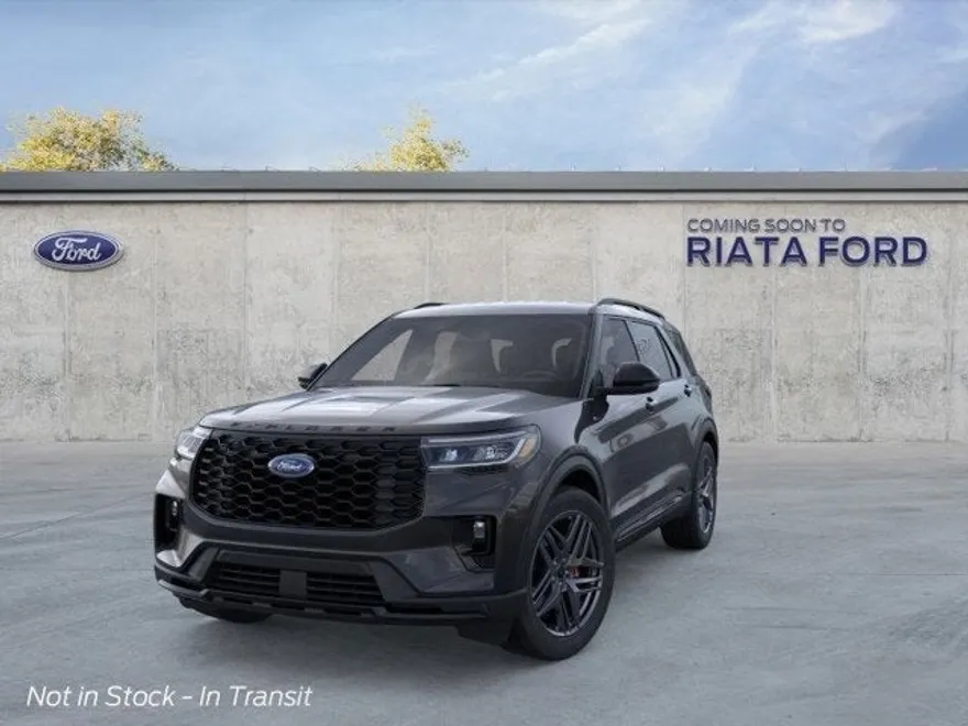 2025 Ford Explorer ST-Line photo 1