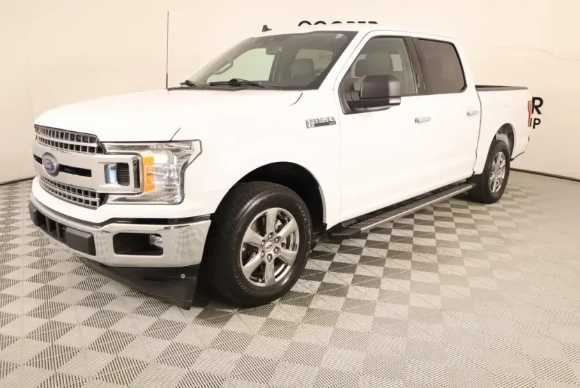 2019 Ford F-150 XLT photo 1