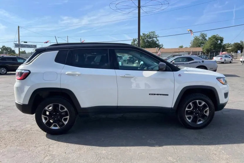 2018 Jeep Compass Trailhawk photo 1