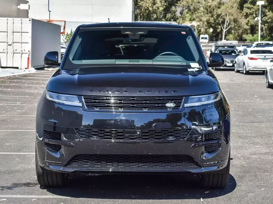 2024 Land Rover Range Rover Sport SE photo 1