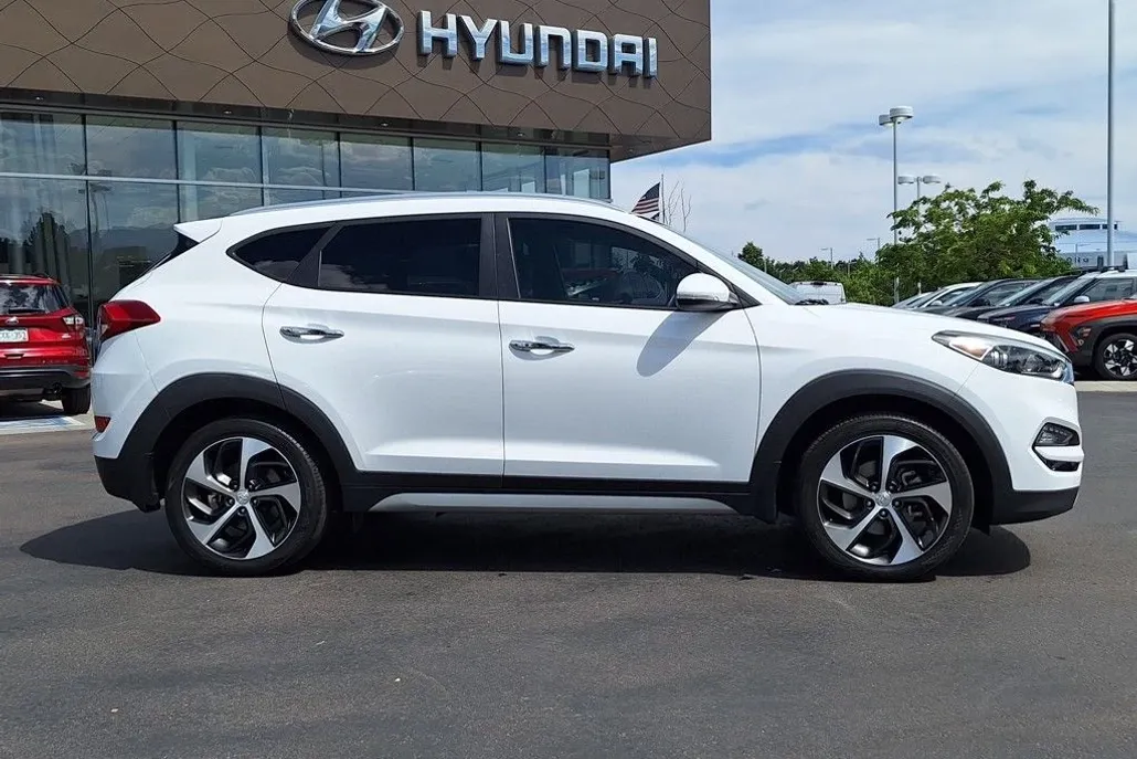 2017 Hyundai Tucson Limited photo 1