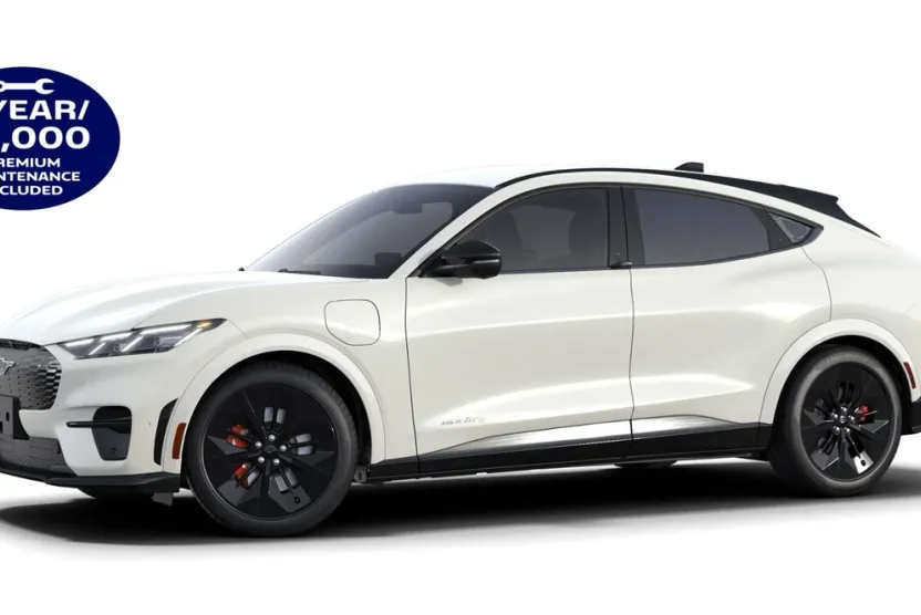 2025 Ford Mustang Mach-E GT photo 1