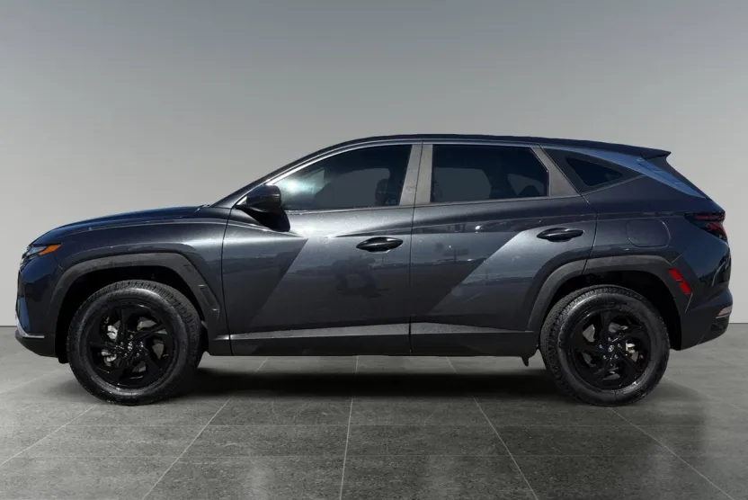 2022 Hyundai Tucson SE photo 1