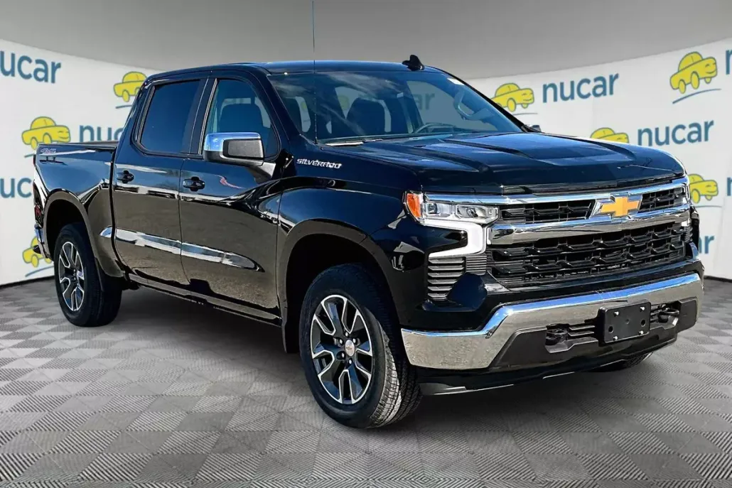 2025 Chevrolet Silverado 1500 LT photo 1