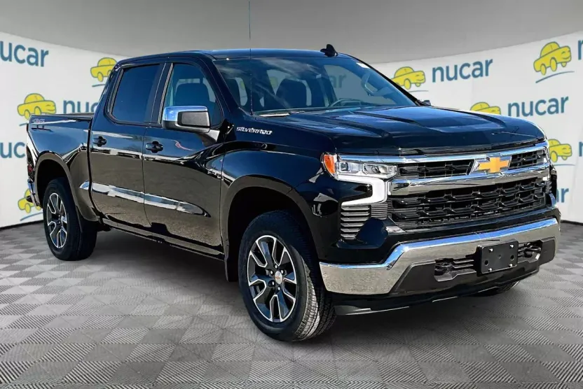 2025 Chevrolet Silverado 1500 LT photo 1