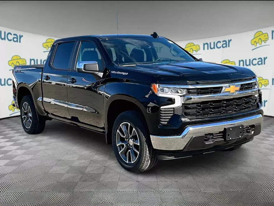 2025 Chevrolet Silverado 1500 LT photo 1