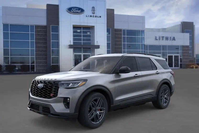 2025 Ford Explorer ST photo 1