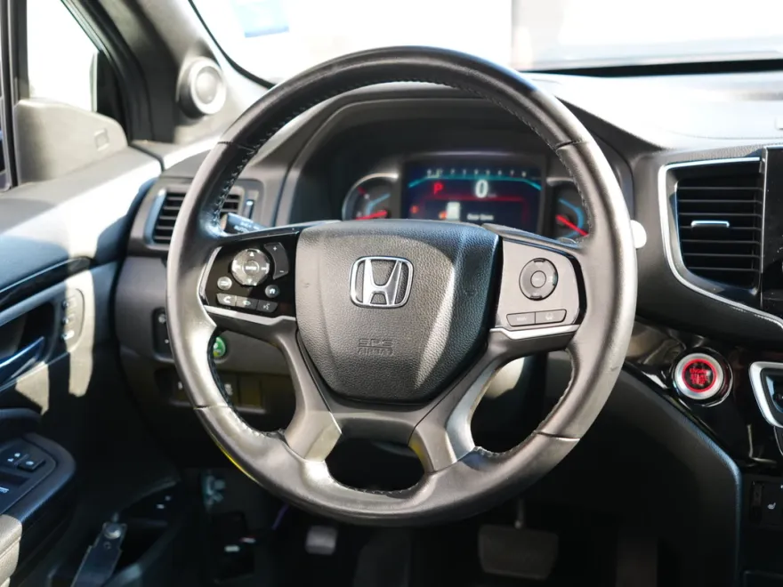 2021 Honda Passport Touring photo 1