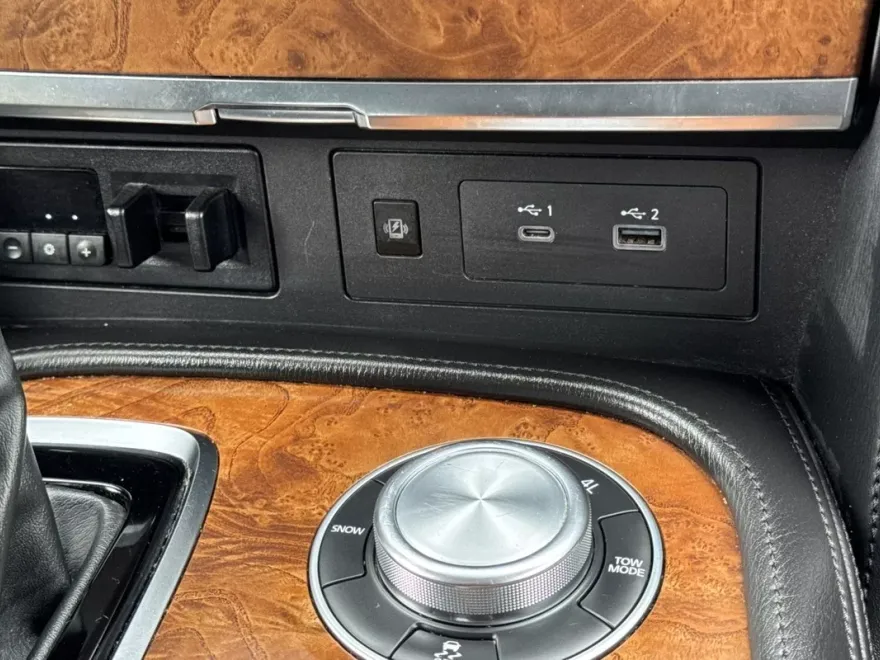 2023 Nissan Armada SL photo 31
